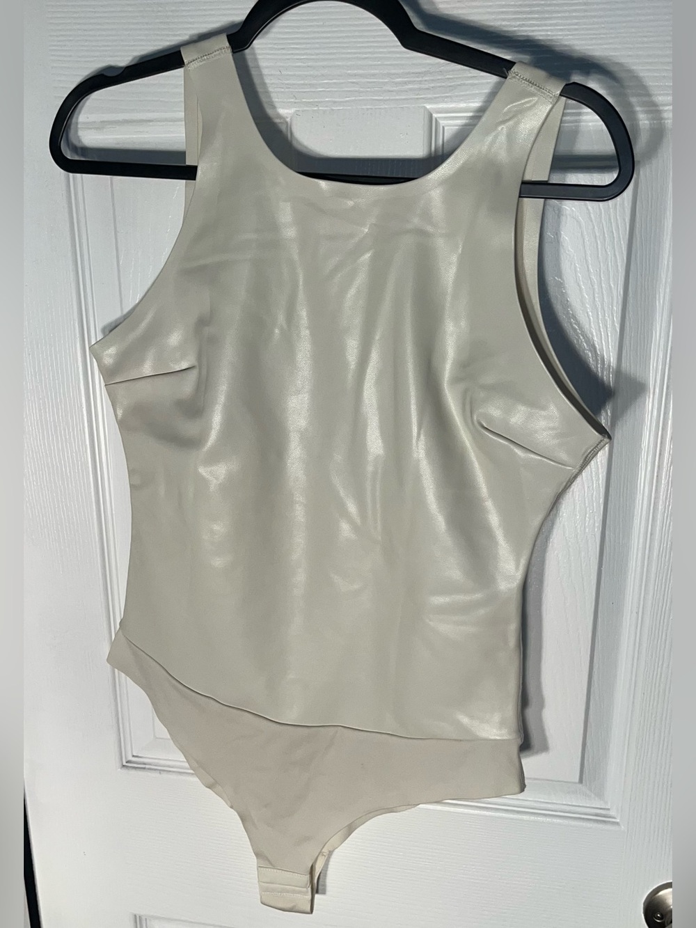 Pinsy Women’s Large Vegan Leather High Neck Shapewear Bodysuit White/Cream